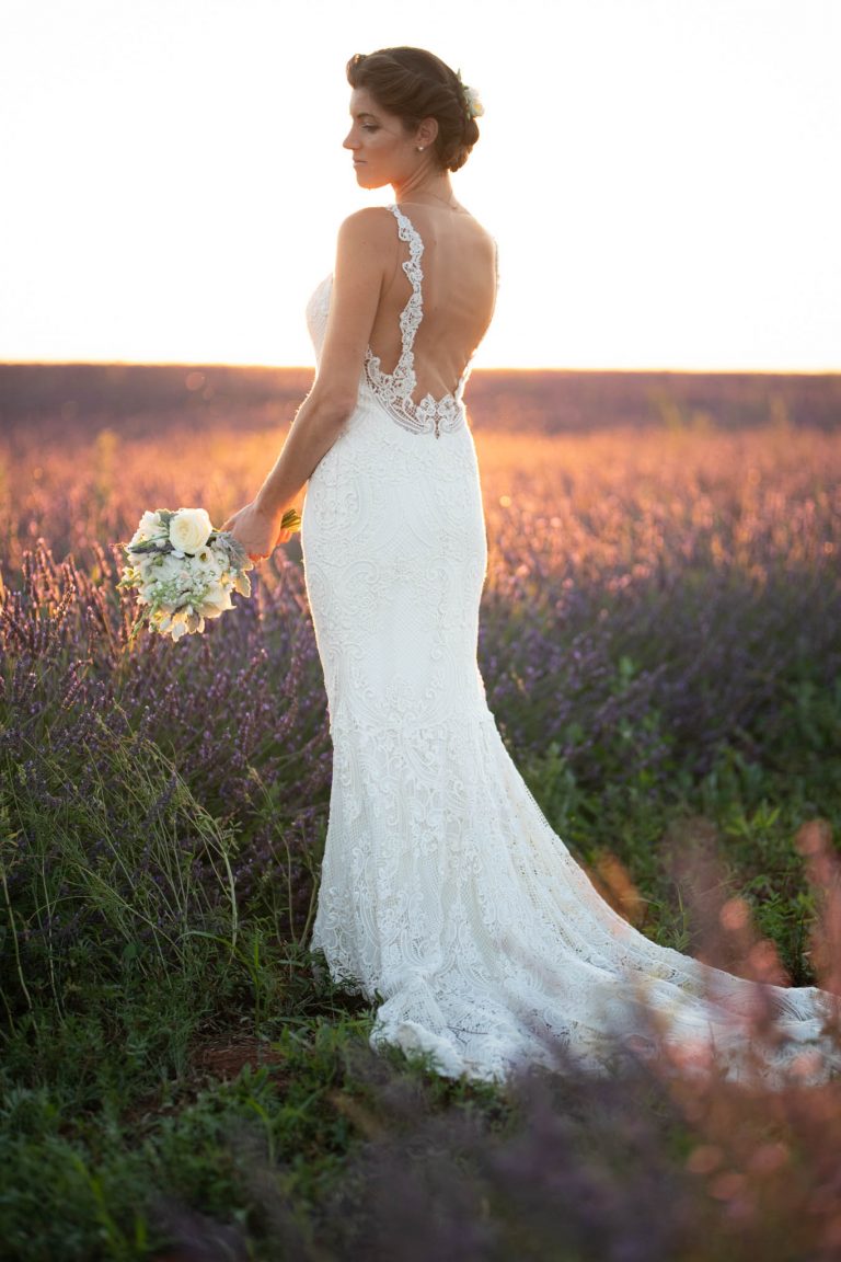 Tradition de mariage : une robe de mari?�e blanche - PROVENCE EMOI