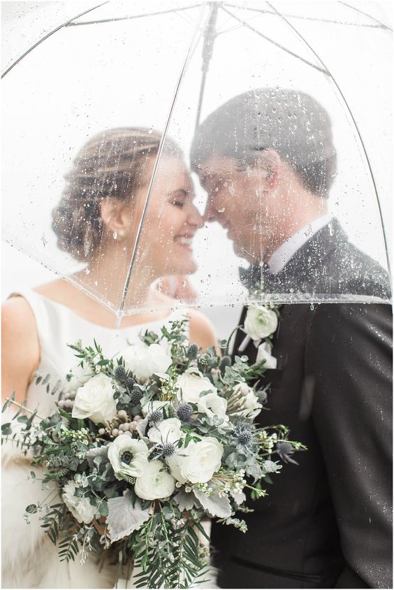 Mariage pluvieux : 3 astuces pour un mariage heureux